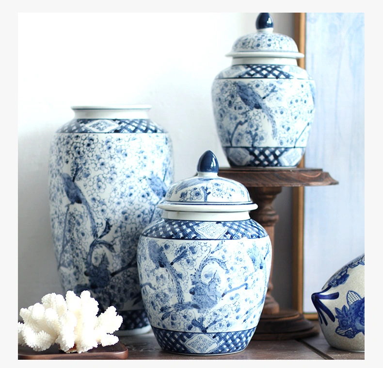 Chinese Antique Home Goods Decorative Ceramic Blue and White Porcelain Ginger Jar